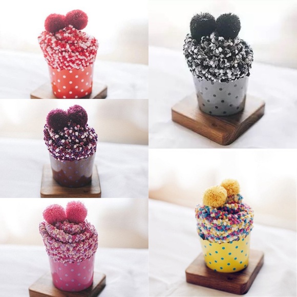 🔥SOLD🧁Cup Cake Socks✨ - Picture 1 of 4